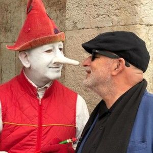 Meet your Posher, Dennis